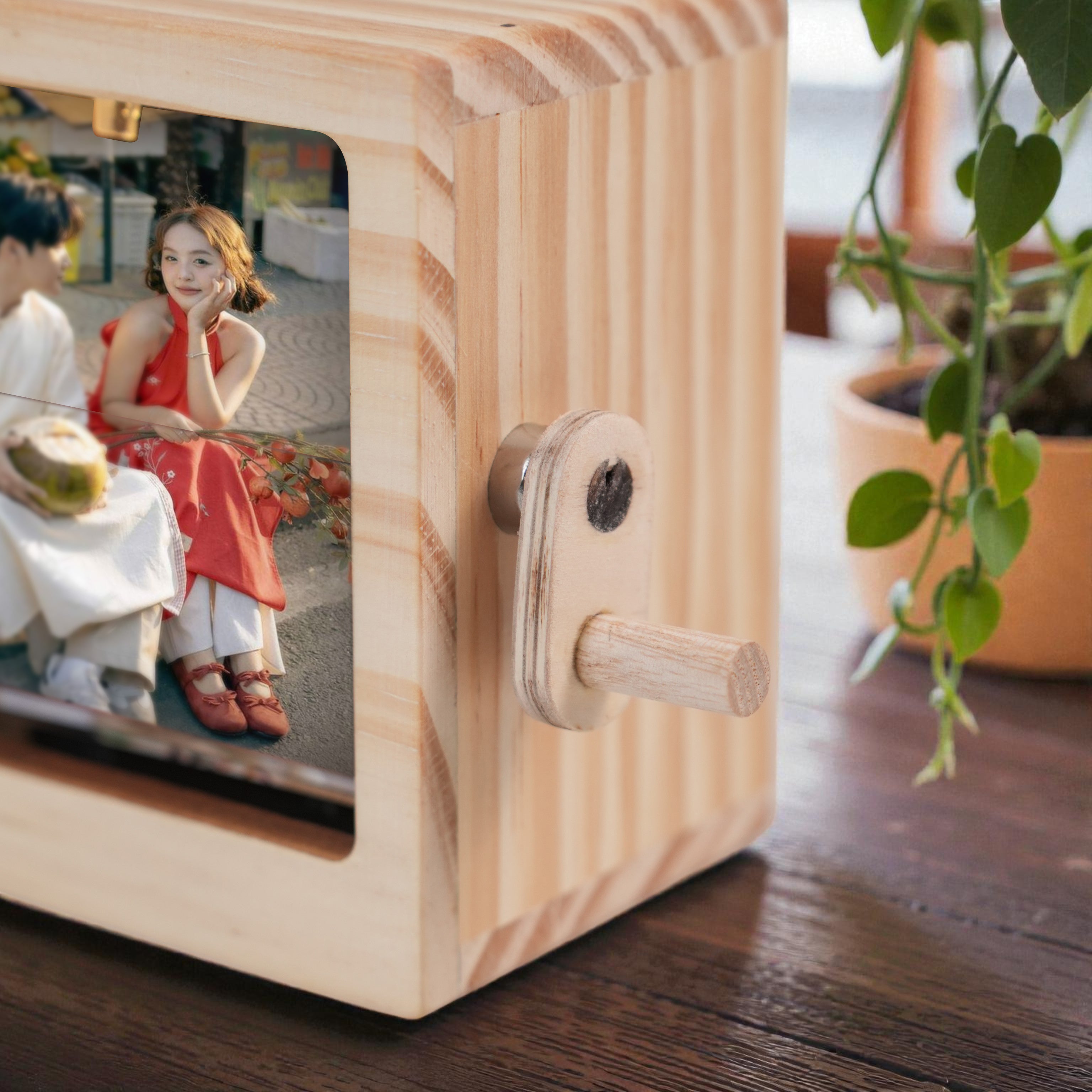 Hộp quay ảnh kỷ niệm - flip photo box - tích hợp đèn LED - in hình ảnh theo yêu cầu