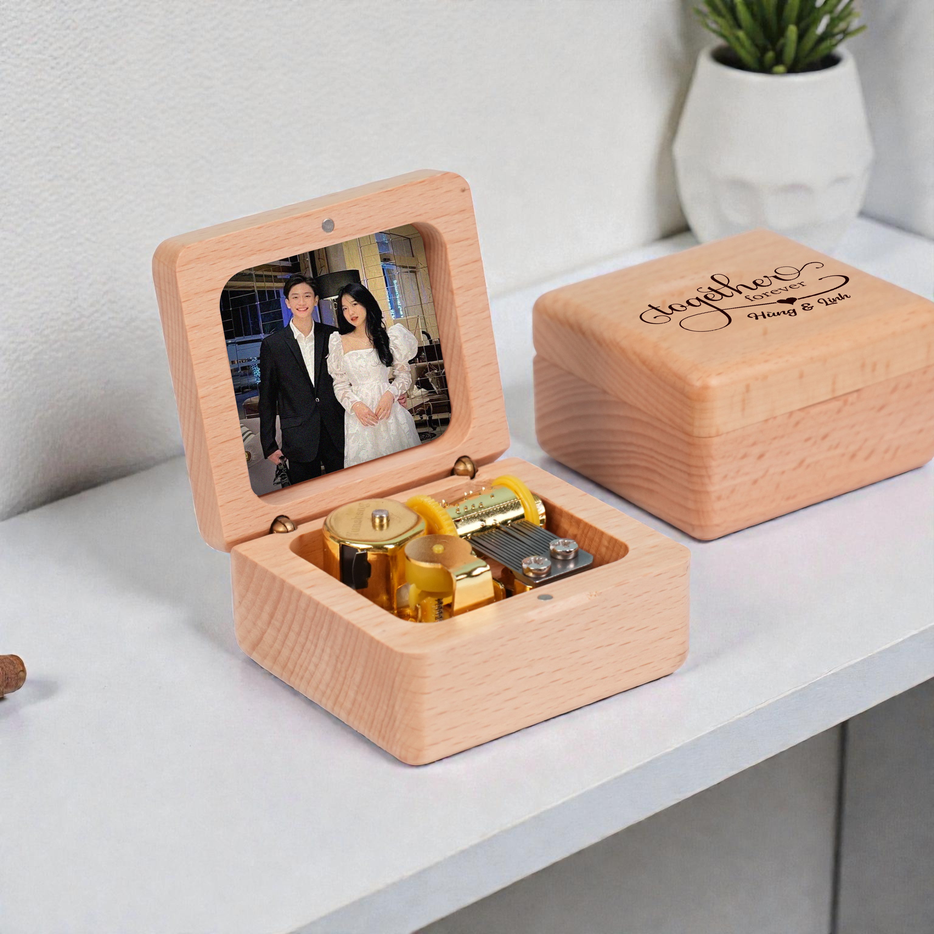Hộp nhạc cót khắc tên, in hình theo yêu cầu, hộp gỗ óc chó cao cấp, musicbox - quà tặng sinh nhật, kỷ niệm