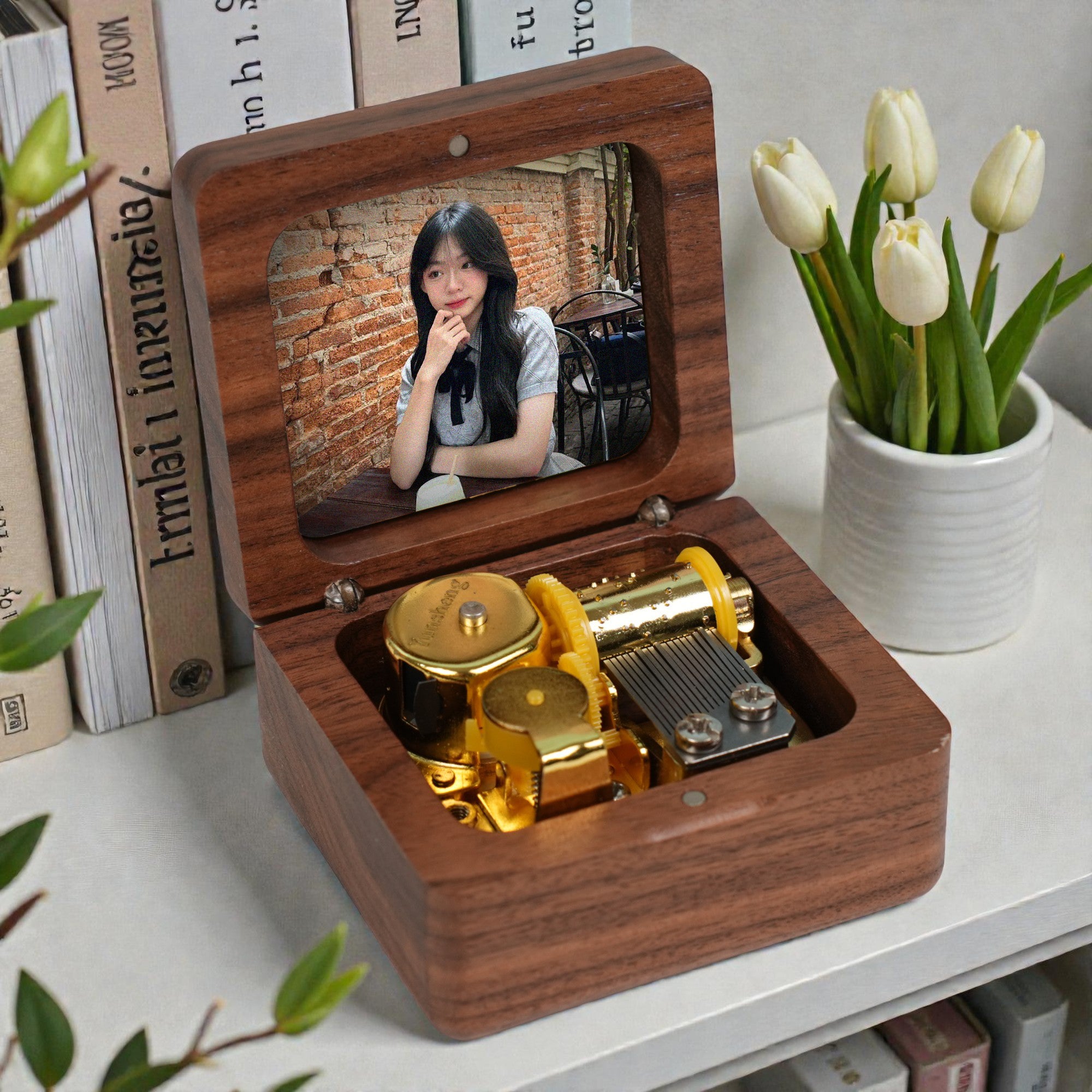 Hộp nhạc cót khắc tên, in hình theo yêu cầu, hộp gỗ óc chó cao cấp, musicbox - quà tặng sinh nhật, kỷ niệm